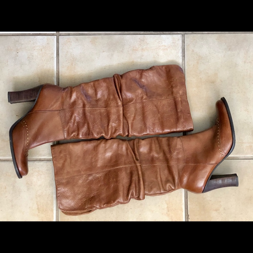 Beautiful Kenneth Cole Studded Knee Hi Boots ❤️❤️